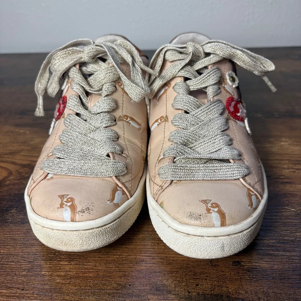 Coach note scuffs